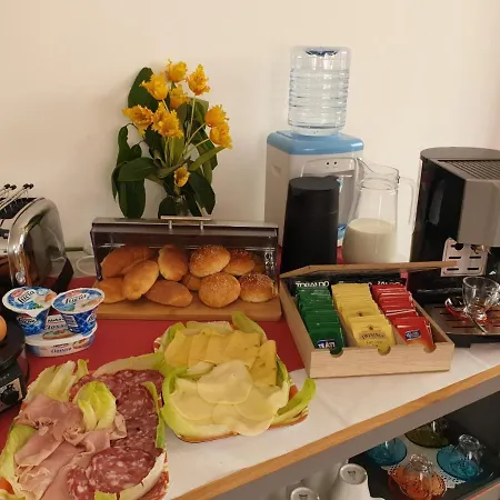 Nocleg ze śniadaniem Chiara - 4*