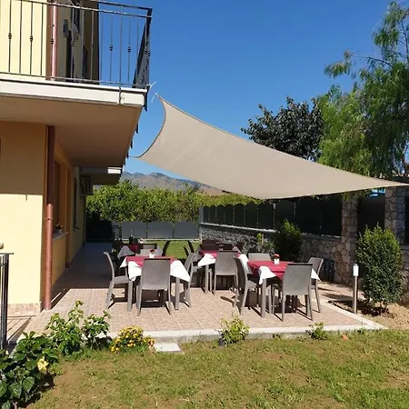 Chiara - 4*