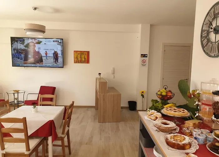 فندق مبيت وإفطار Chiara - 4*