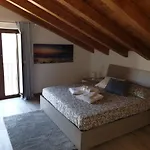 Chiara - 4*