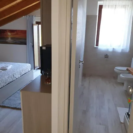 B&B Chiara - 4*